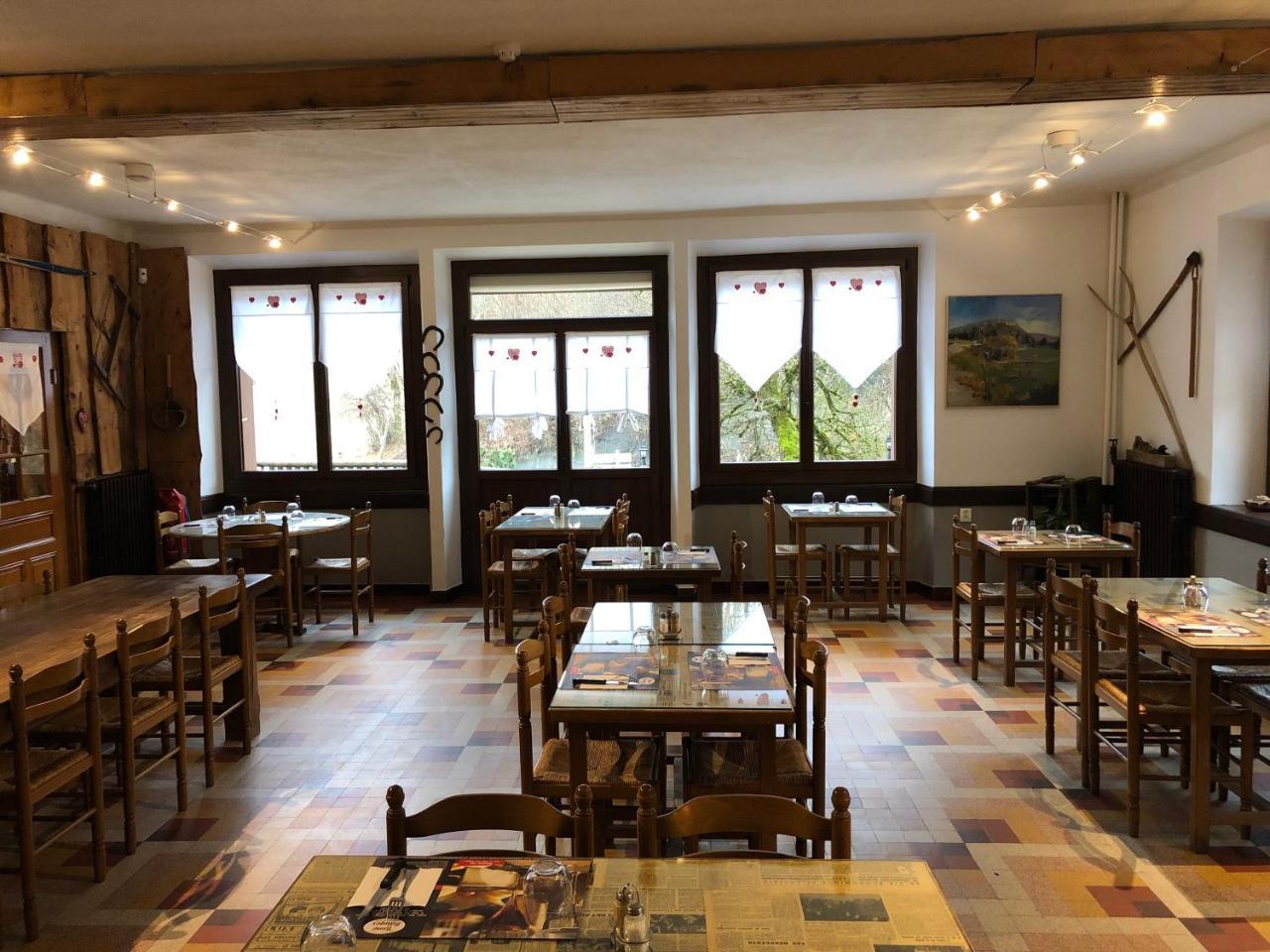 Bar Restaurant Le Margeriaz Hotel